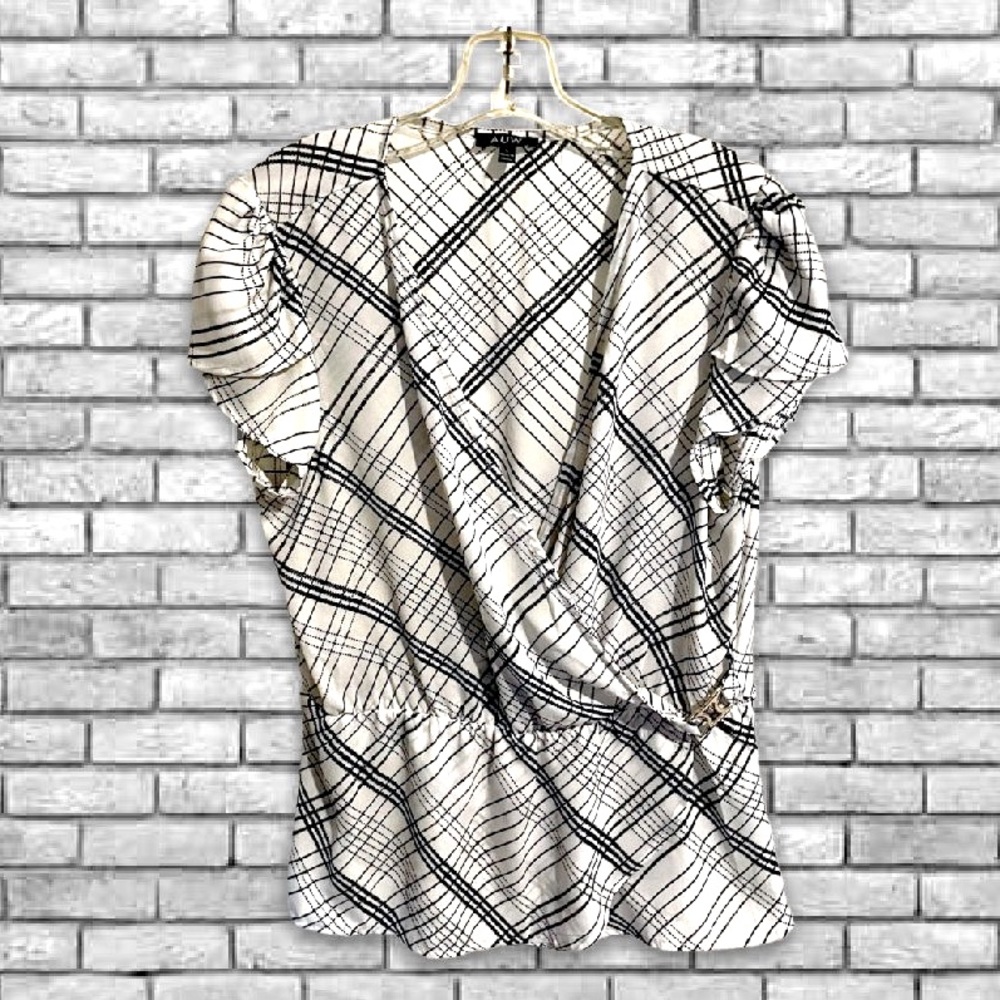 AUW Woman’s Black & White Kris Kross Striped Side Tie Gold Hardware Blouse Large - Picture 7 of 11